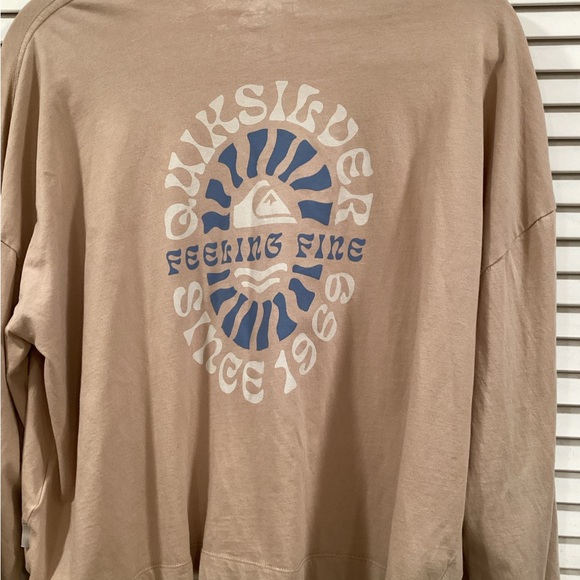 Quiksilver Oversized Crop Graphic Long Sleeve Tee in Pebble - Picture 8 of 10